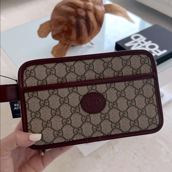 NEW! GIFTABLE! Gucci GG Supreme Toiletry Clutch Pouch - Picture 15 of 15